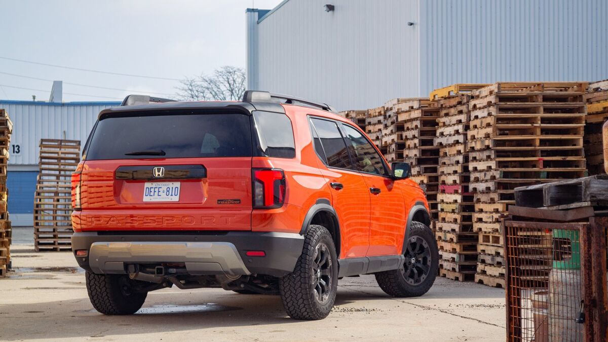 2026 Honda Passport TrailSport vs 2026 Subaru Outback Wilderness