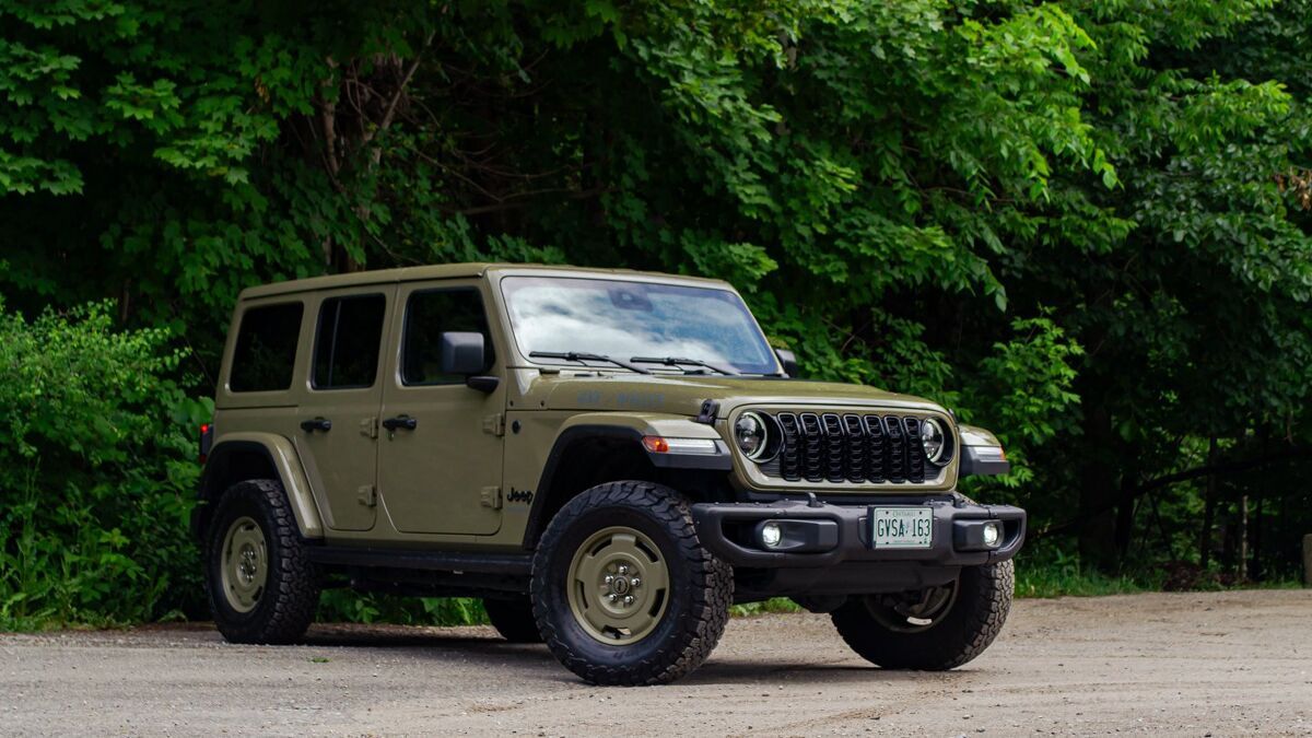 Toyota 4Runner vs Jeep Wrangler Comparison: Hype vs Helpful
