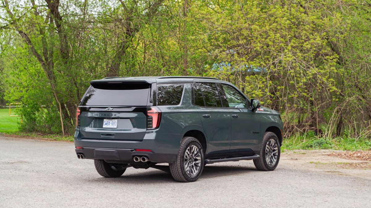 Nissan Armada vs Chevrolet Tahoe Comparison: Big Rig Battle