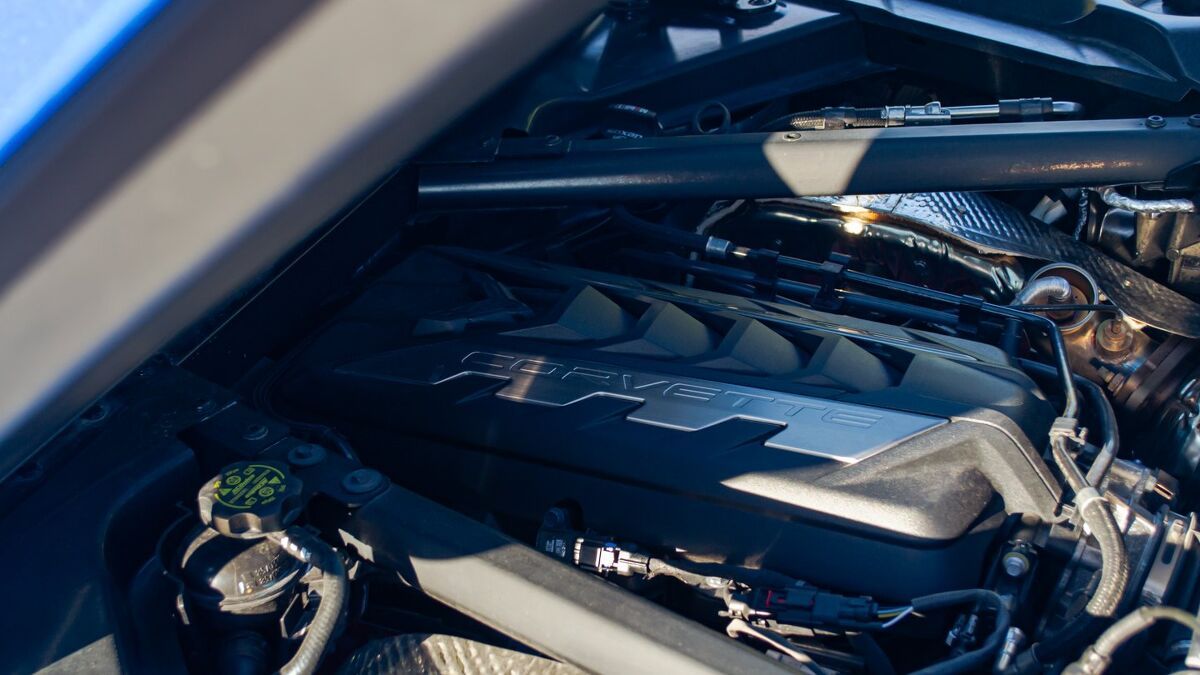 Chevrolet Corvette E-Ray vs Porsche 911 GTS: Hybrid Heroes