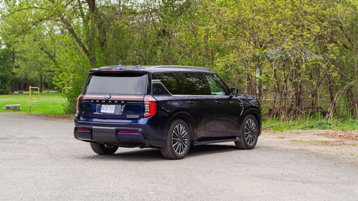 Nissan Armada vs Chevrolet Tahoe Comparison: Big Rig Battle