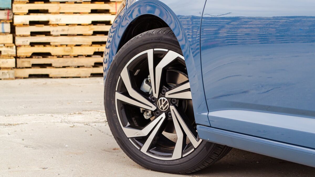 Volkswagen Jetta vs Kia K4 Comparison